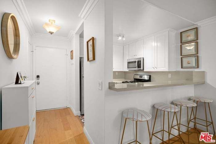 1125 Pico Blvd ##102 - Photo 7 of 19