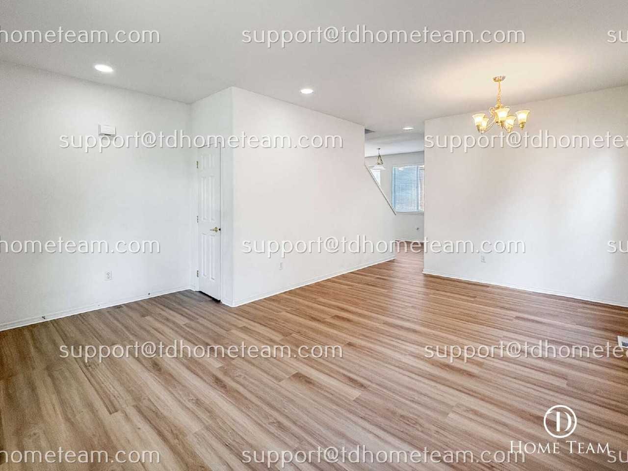 17752 110th Pl Se - Photo 3 of 23