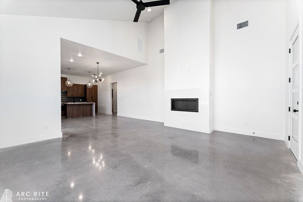 4509 22nd Pl - Photo 5 of 37