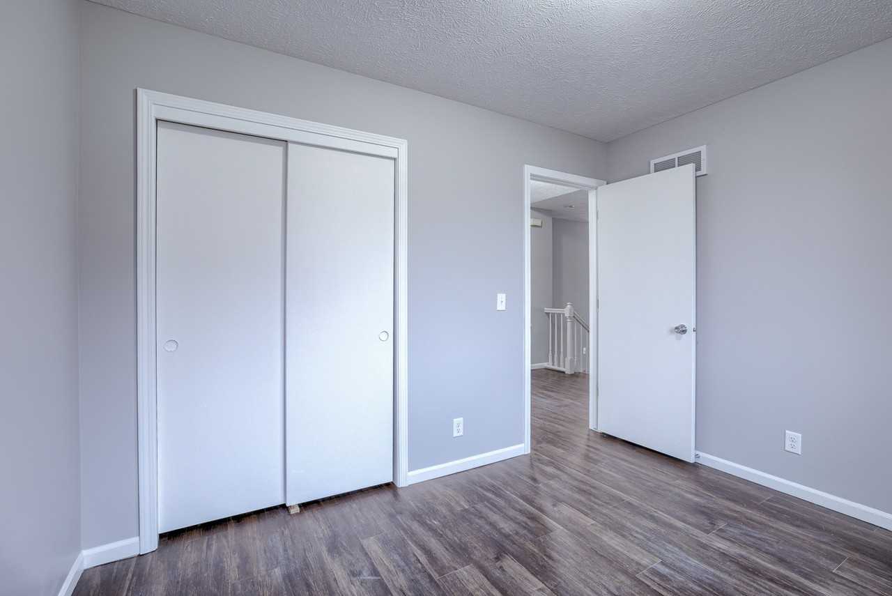 12129 Wirt St - Photo 3 of 25