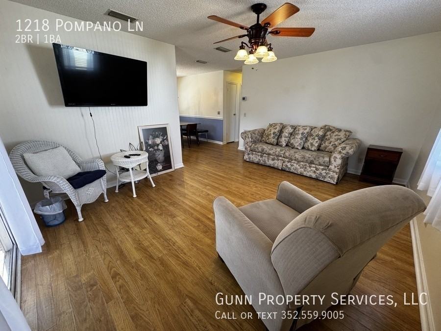 1218 Pompano Ln - Photo 4 of 15