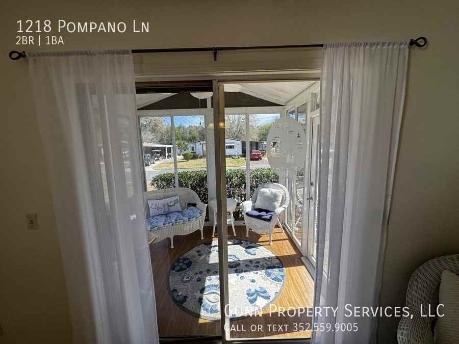 1218 Pompano Ln - Photo 6 of 15