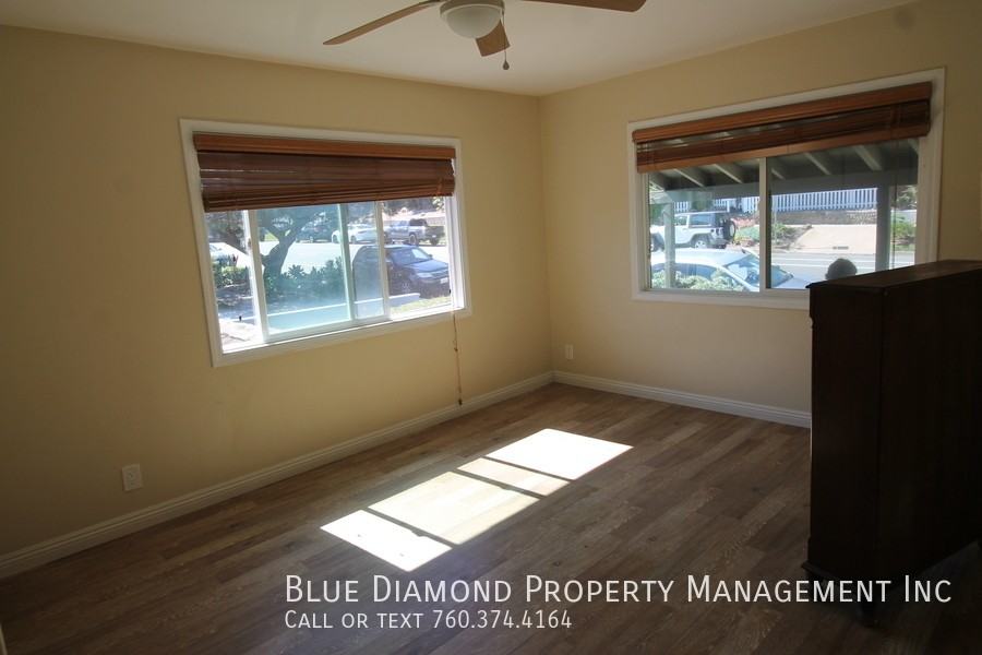 917 3rd St - Photo 4 of 9