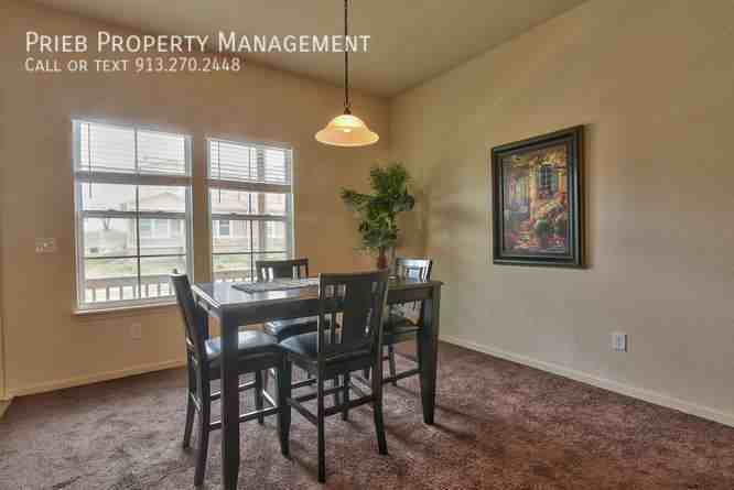 267 N Ferrel St - Photo 6 of 28