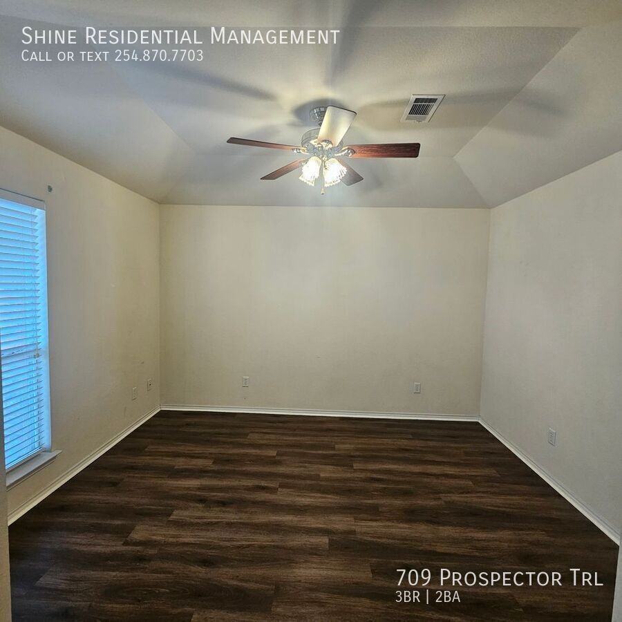 709 Prospector Trl - Photo 4 of 13