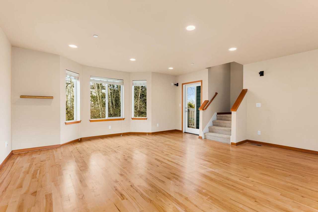 14539 32nd Ave Ne #C - Photo 7 of 20