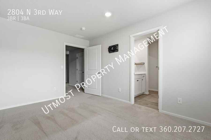 2804 N 3rd Way - Photo 7 of 11