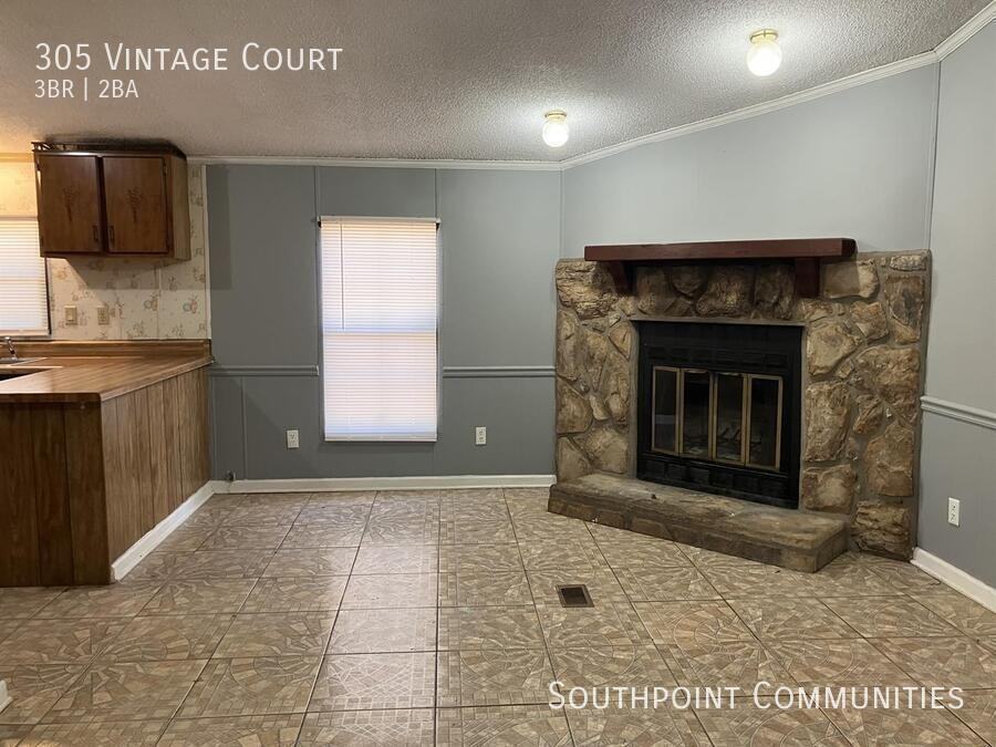 305 Vintage Ct - Photo 5 of 11