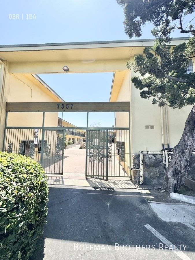 7357 Sepulveda Blvd #12 - Photo 4 of 4