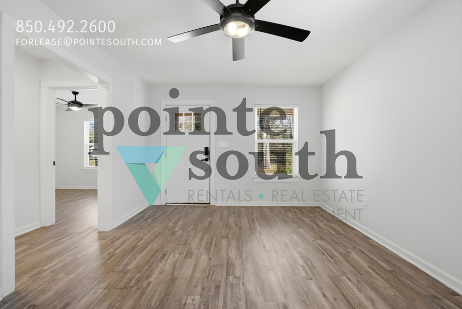 22771 Racine St - Photo 4 of 33