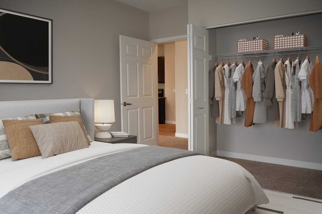 Genesee - Photo 7 of 32