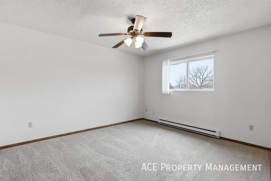 705 Dakota Dr #302 - Photo 4 of 13