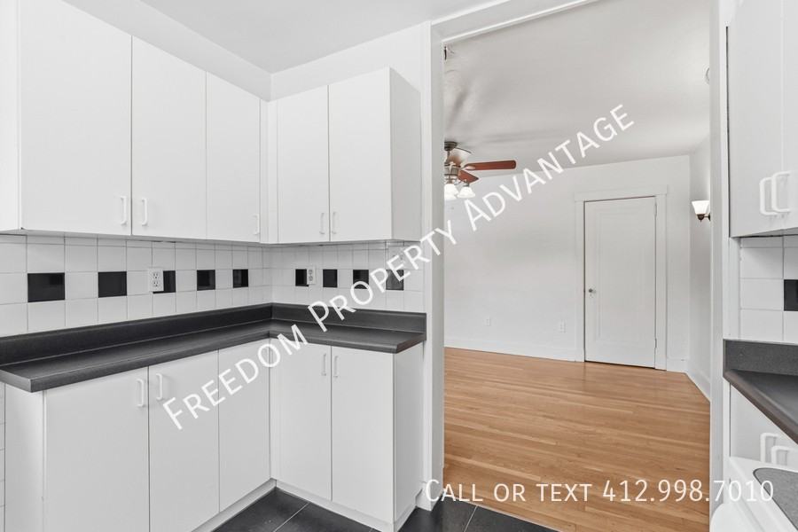 755 Shady Dr E - Photo 4 of 32