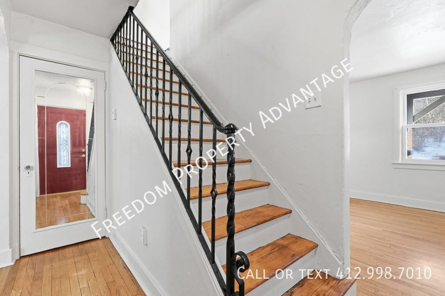 755 Shady Dr E - Photo 7 of 32