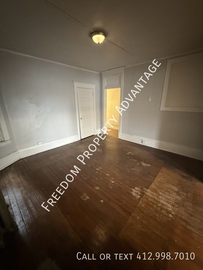 224 N Main St #9 - Photo 6 of 9