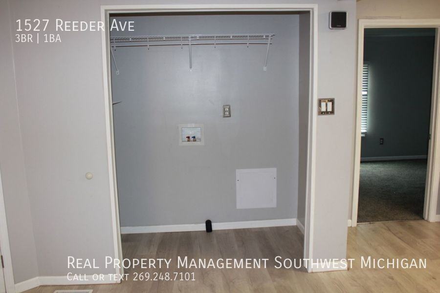 1527 Reeder Ave - Photo 7 of 15