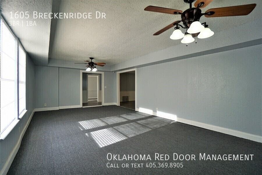 1605 Breckenridge Dr - Photo 3 of 23