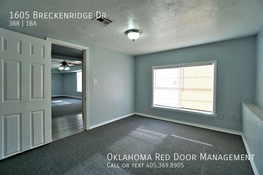 1605 Breckenridge Dr - Photo 5 of 23