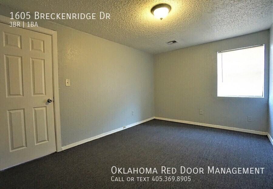 1605 Breckenridge Dr - Photo 6 of 23