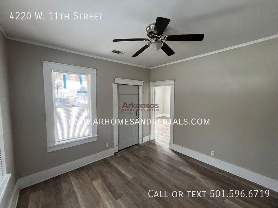 4220 W 11th St - Photo 2 of 9