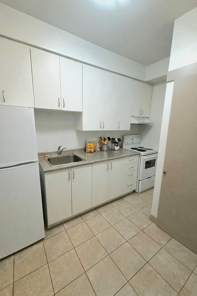 209 Madison Ave #1 - Photo 2 of 8