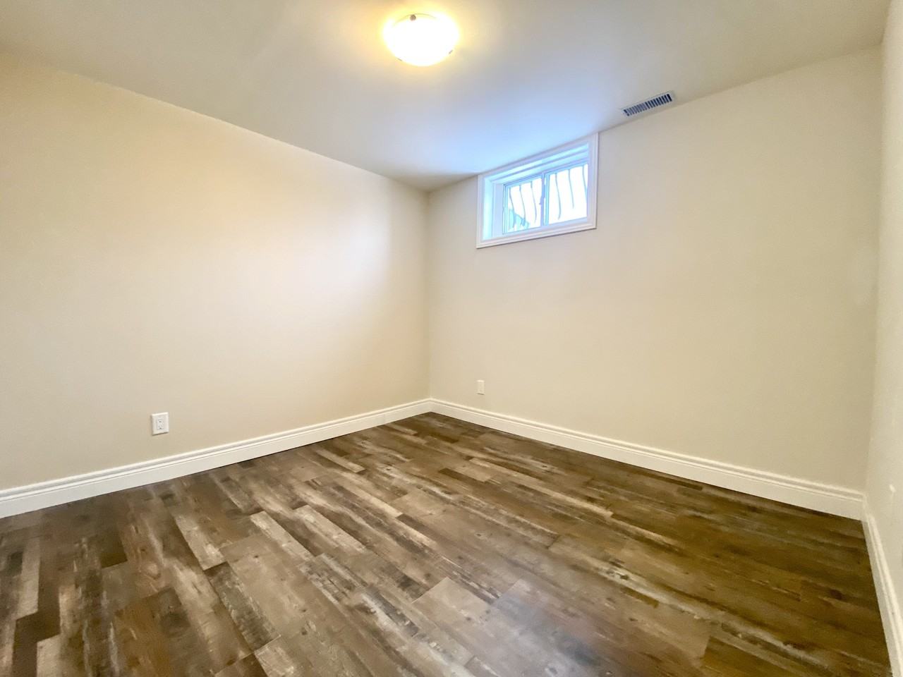 254 Sanatorium Rd - Photo 2 of 9