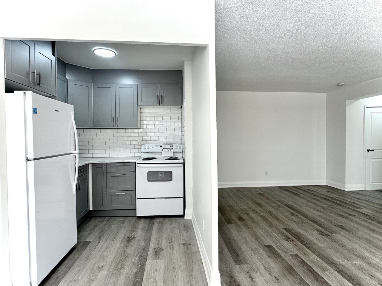 17 Gulliver Rd #305 - Photo 3 of 18