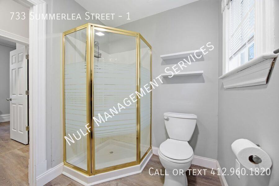 733 Summerlea St #1 - Photo 6 of 11