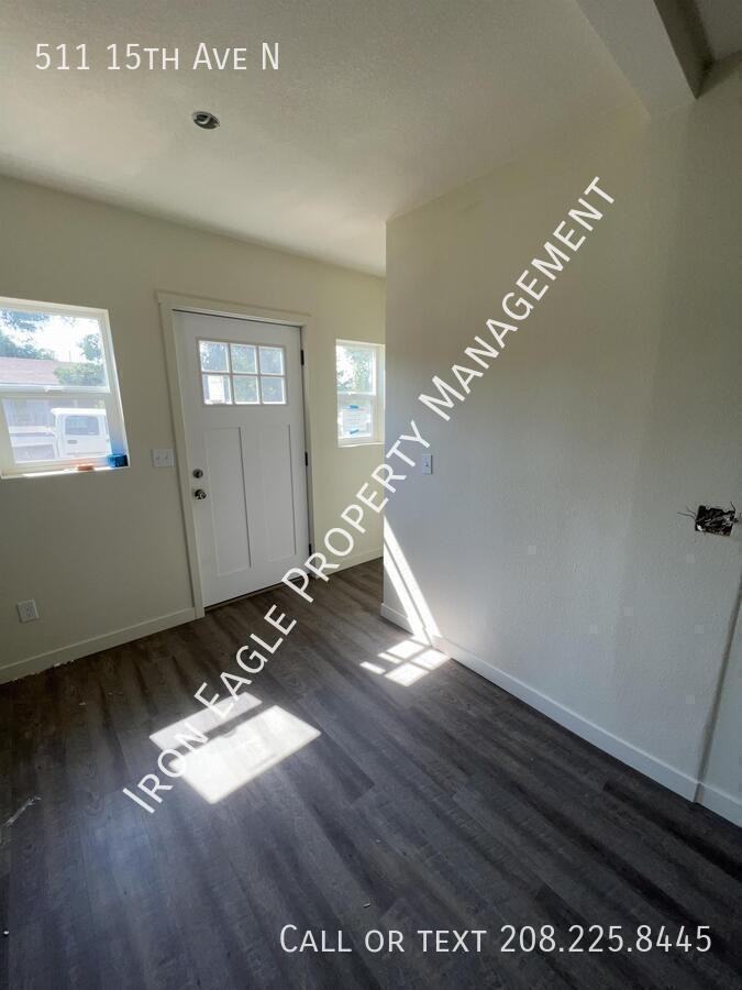 511 15th Ave N - Photo 6 of 15