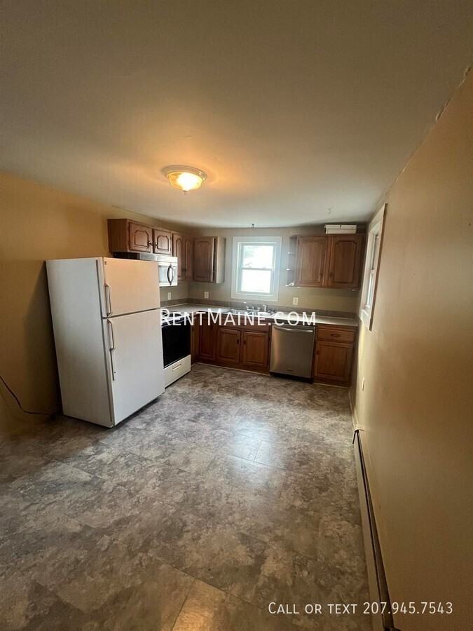 3 Carey Ln #1 - Photo 2 of 8