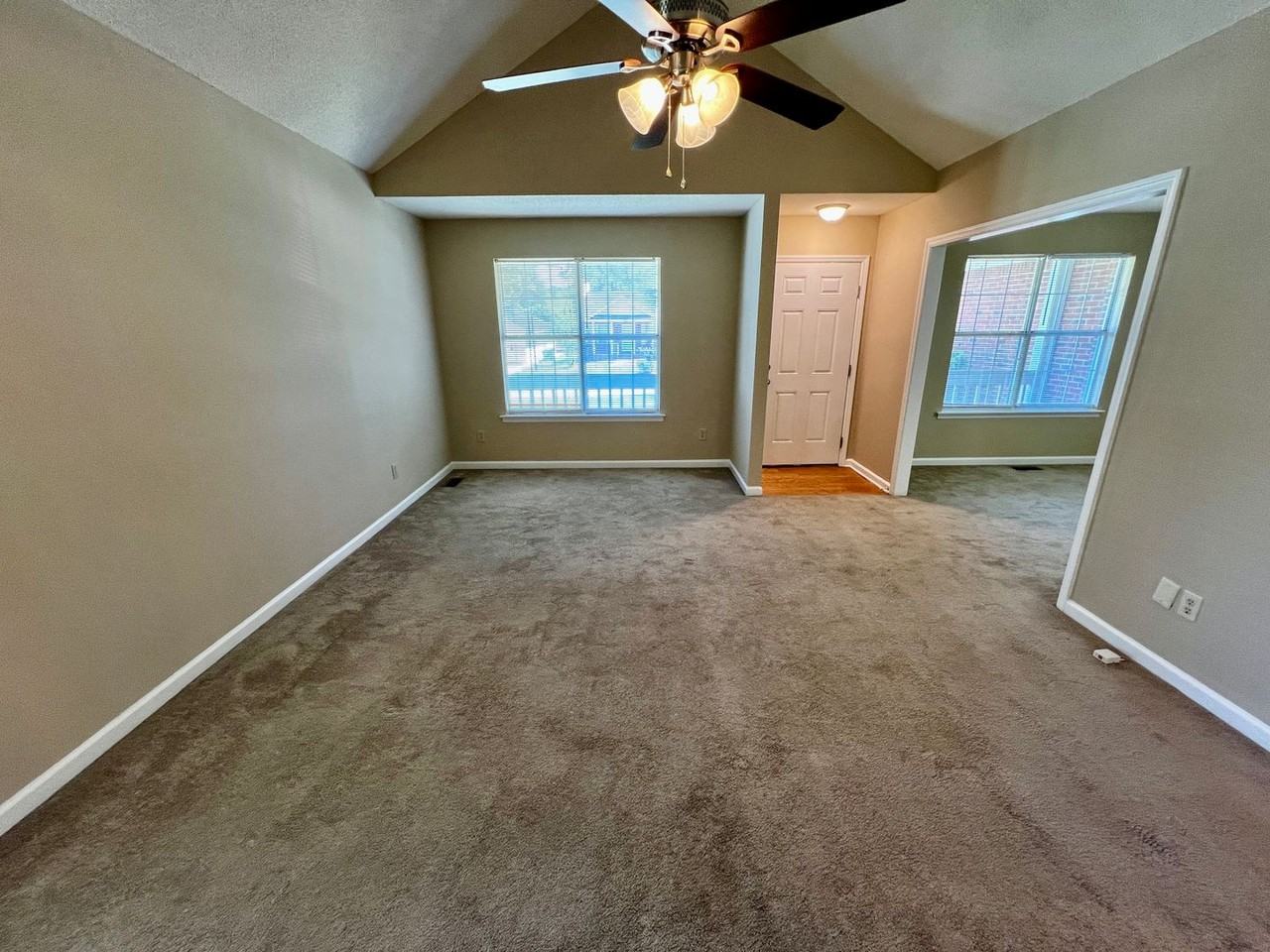 136 Twin Oaks Ln - Photo 2 of 19