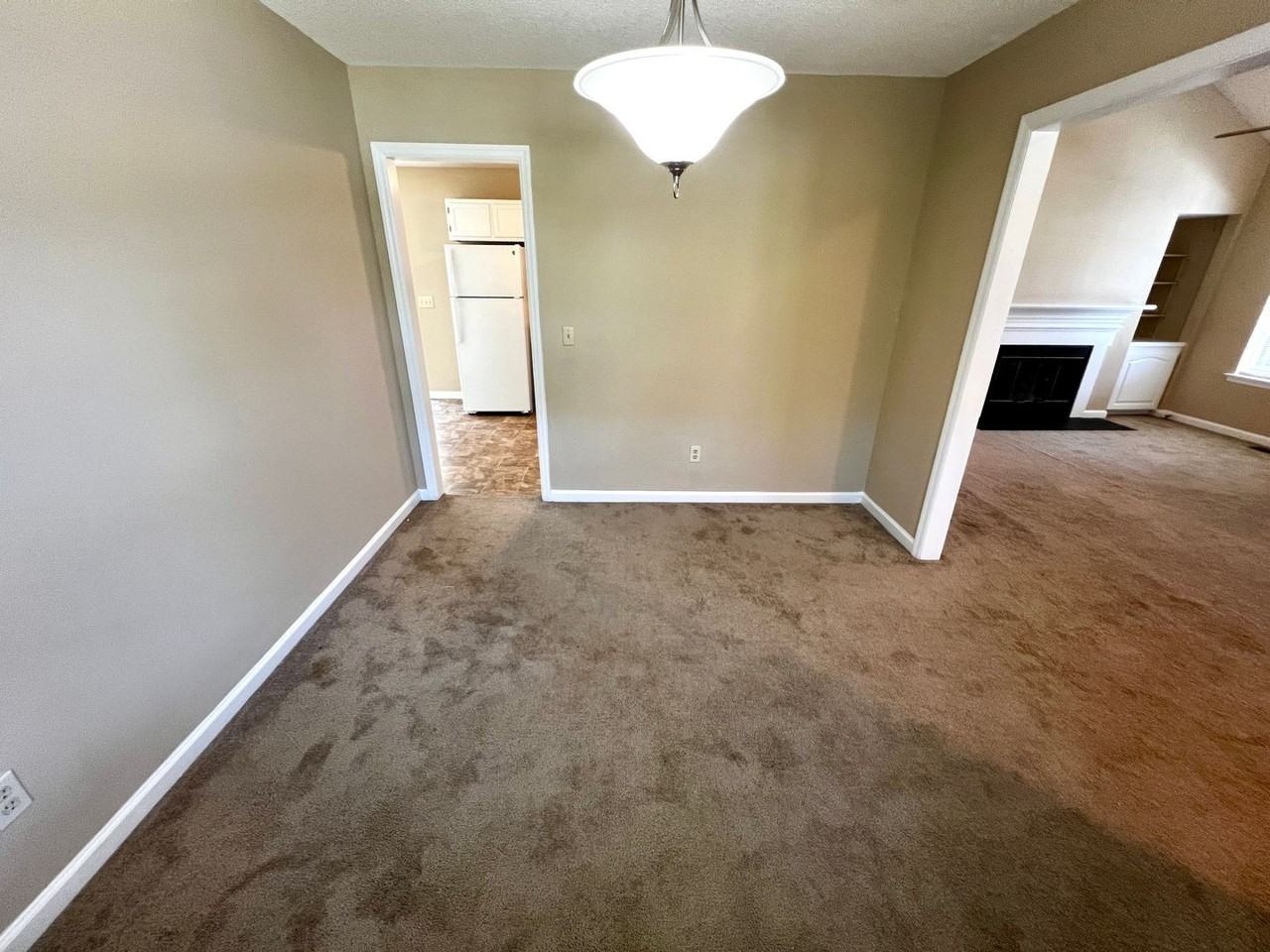 136 Twin Oaks Ln - Photo 6 of 19