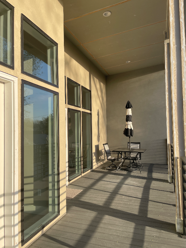 2705 W Woodlawn Ave - Photo 5 of 15