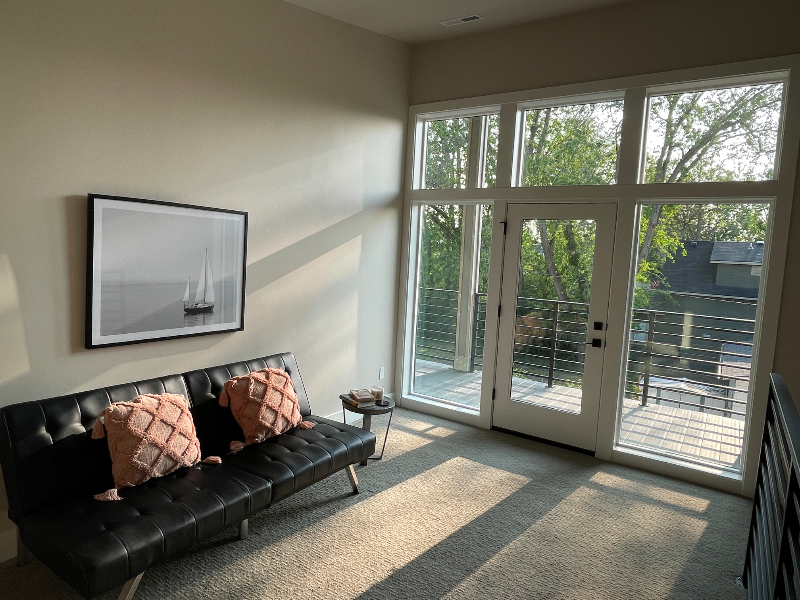 2705 W Woodlawn Ave - Photo 6 of 15