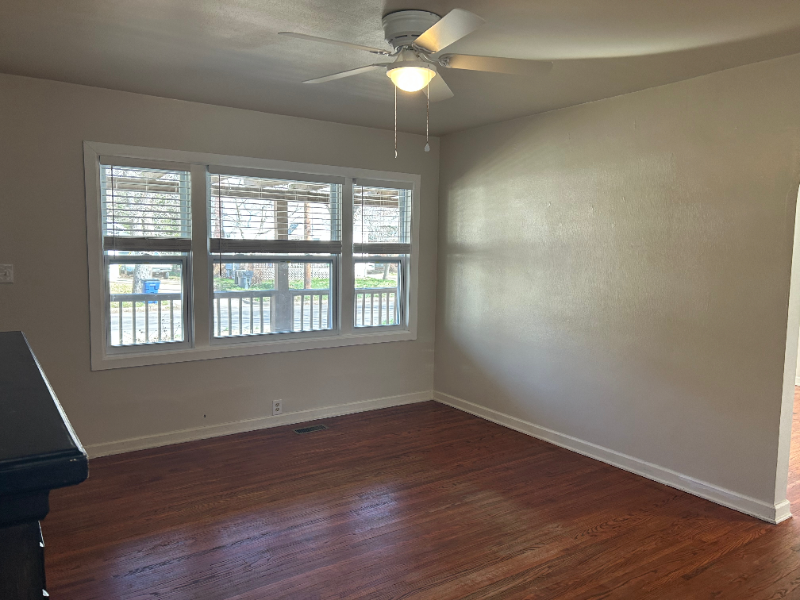 1841 N Jeanette Ave - Photo 5 of 17