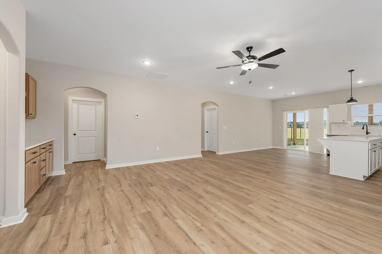 2123 W Elk Ridge Ave - Photo 6 of 13