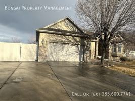 featured image of 8313 S Boulder Creek Rd