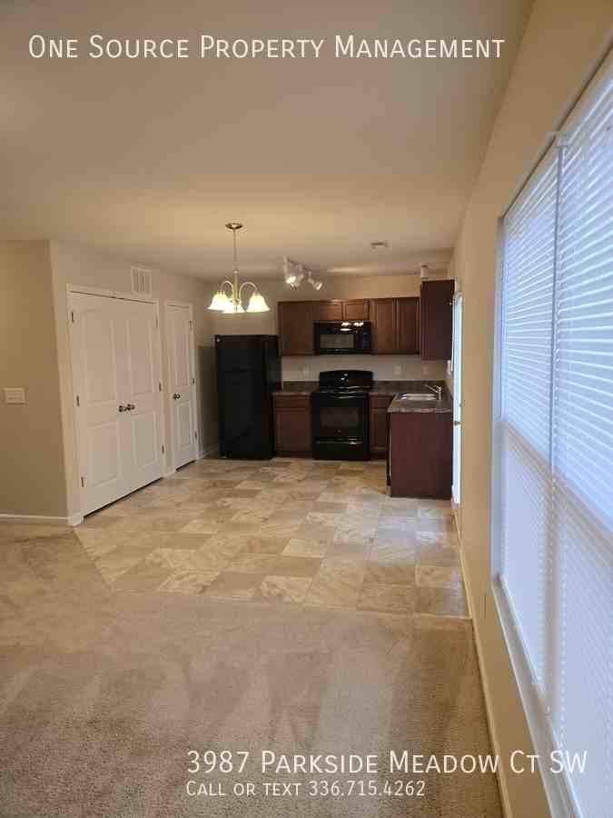 3987 Parkside Meadow Ct - Photo 4 of 17