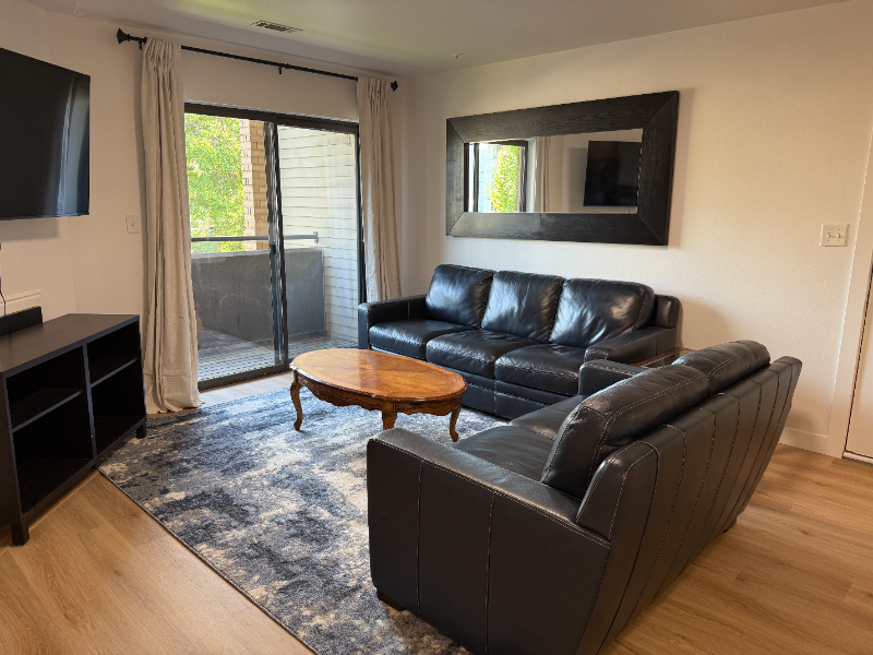 284 En #11 - Photo 2 of 6