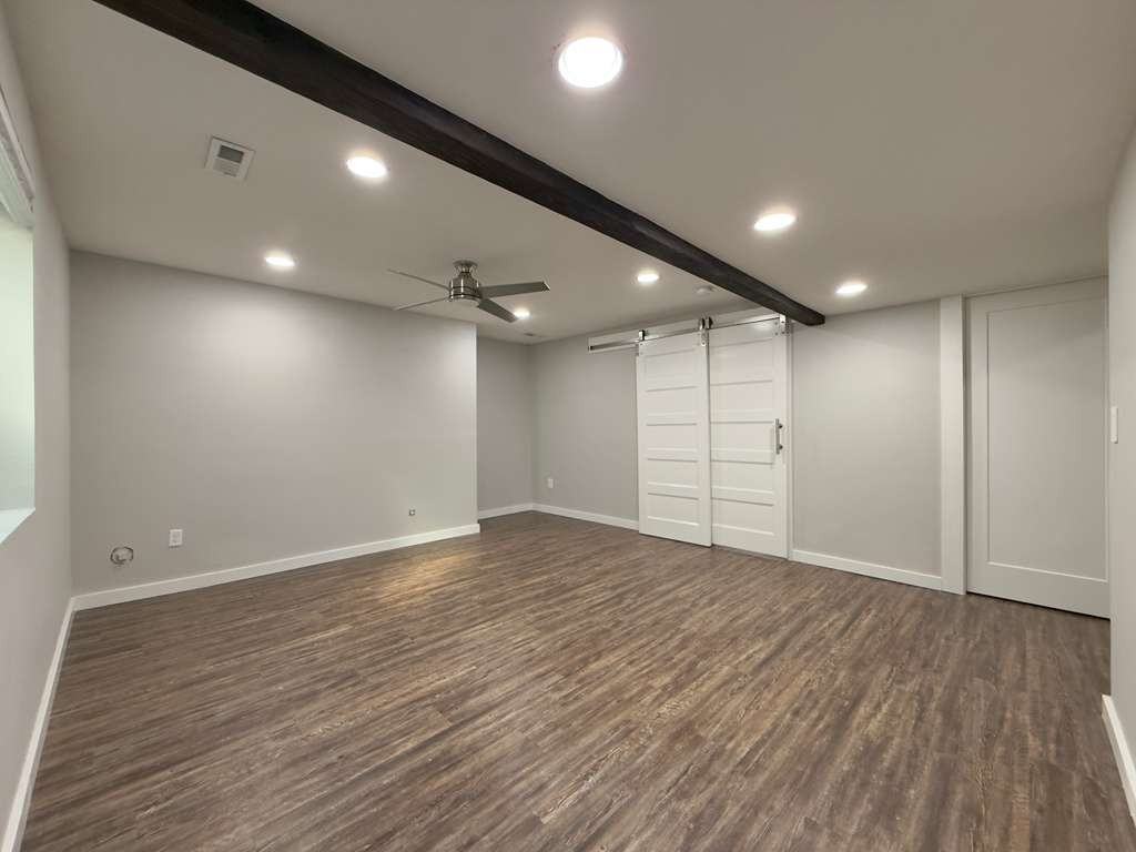 6606 S Springview St - Photo 3 of 44