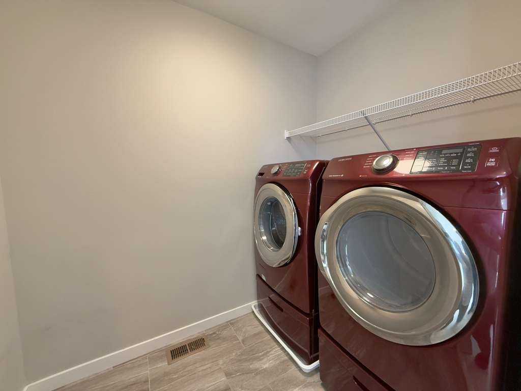 6606 S Springview St - Photo 5 of 44