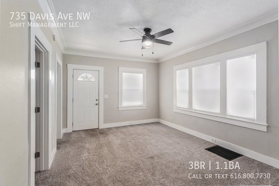 735 Davis Ave Nw - Photo 2 of 16