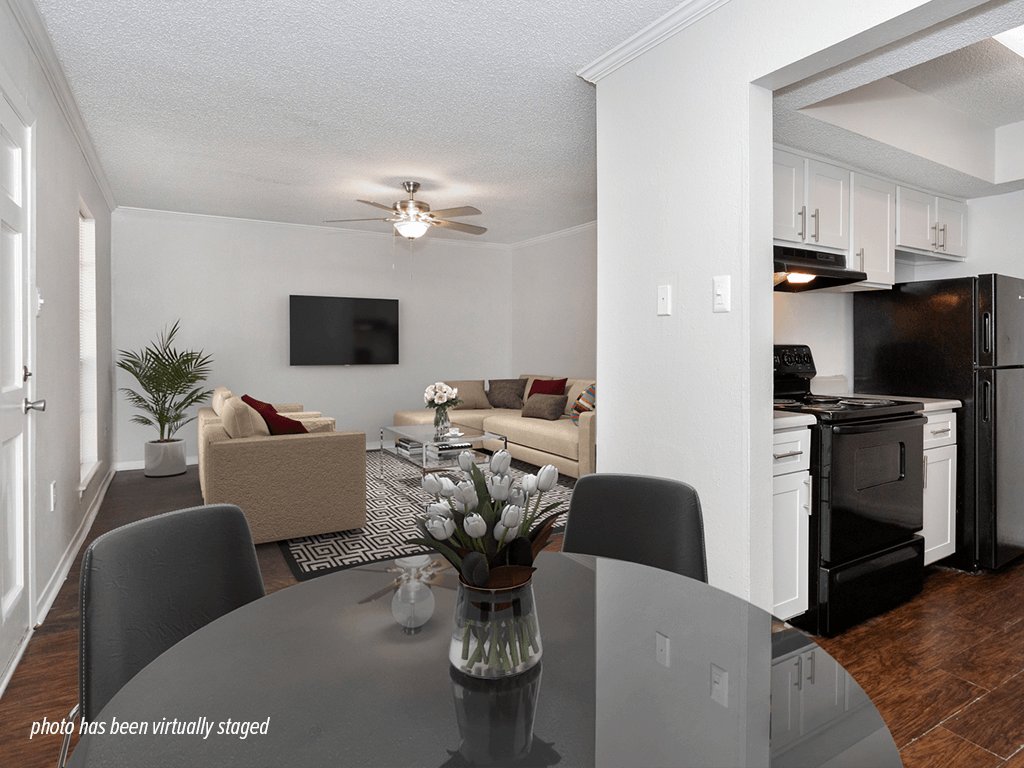 21 South Parkview - Photo 2 of 34