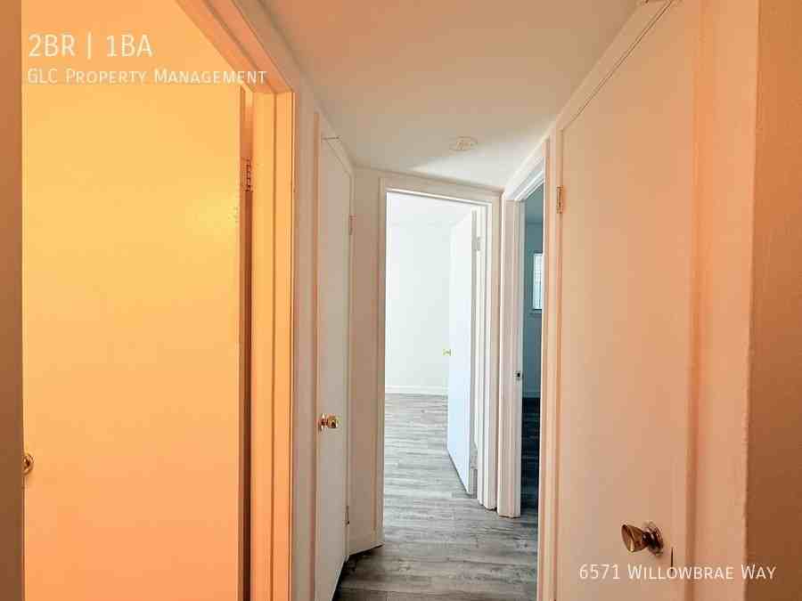 6571 Willowbrae Way - Photo 7 of 9