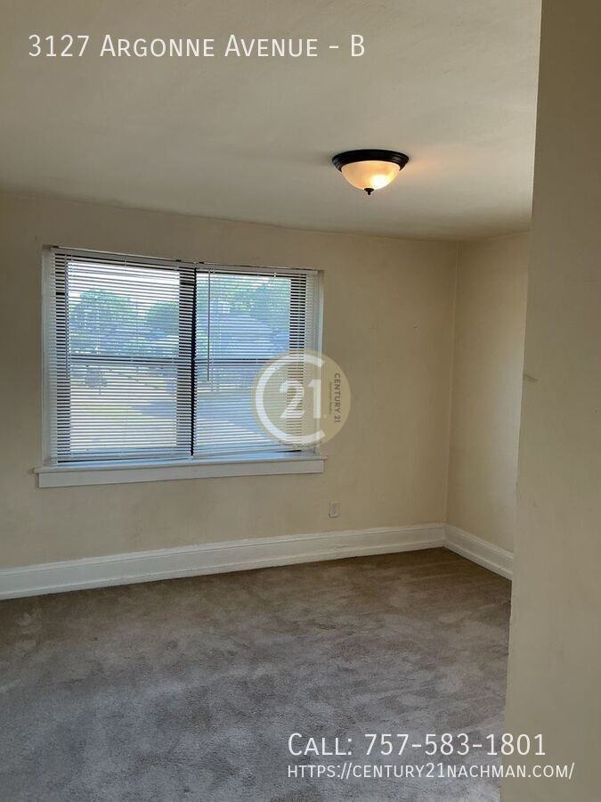 3127 Argonne Ave #B - Photo 6 of 7