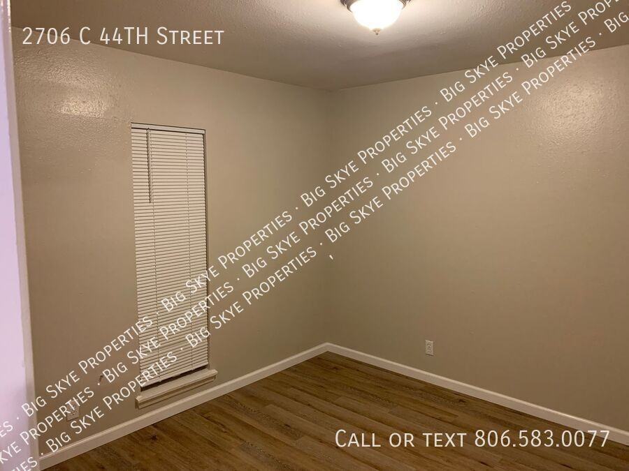 2706 44th St - Photo 6 of 13