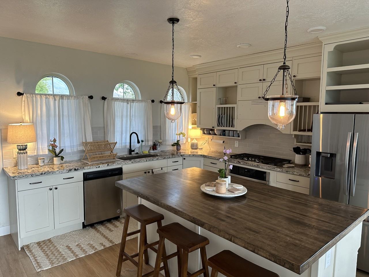 151 N 850 W - Photo 2 of 9