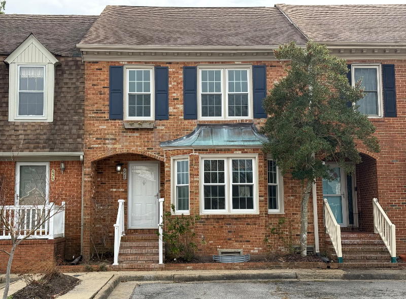 658 Lord Dunmore Dr - Photo 2 of 20