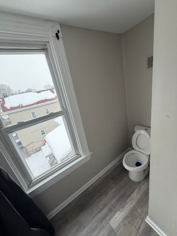 1918 Elm St - Photo 7 of 13