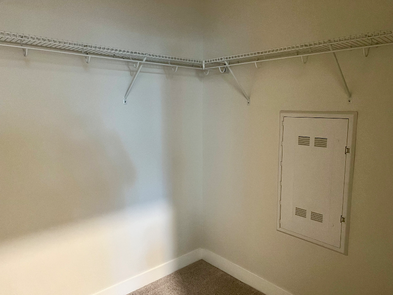 2912 Mayflower Cir - Photo 7 of 14